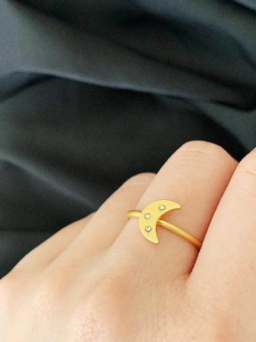 Madewell Gold Crescent Moon Ring Minimalist Celestial Dainty Ring size 7 - Picture 3 of 3